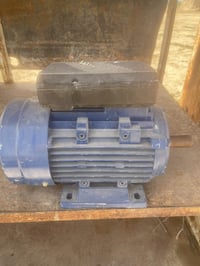 ماطور (5)حصان  شرط نحاس اصلي  شغال بعده جديد ما مشتغل  يرهم خنزيره حجم...