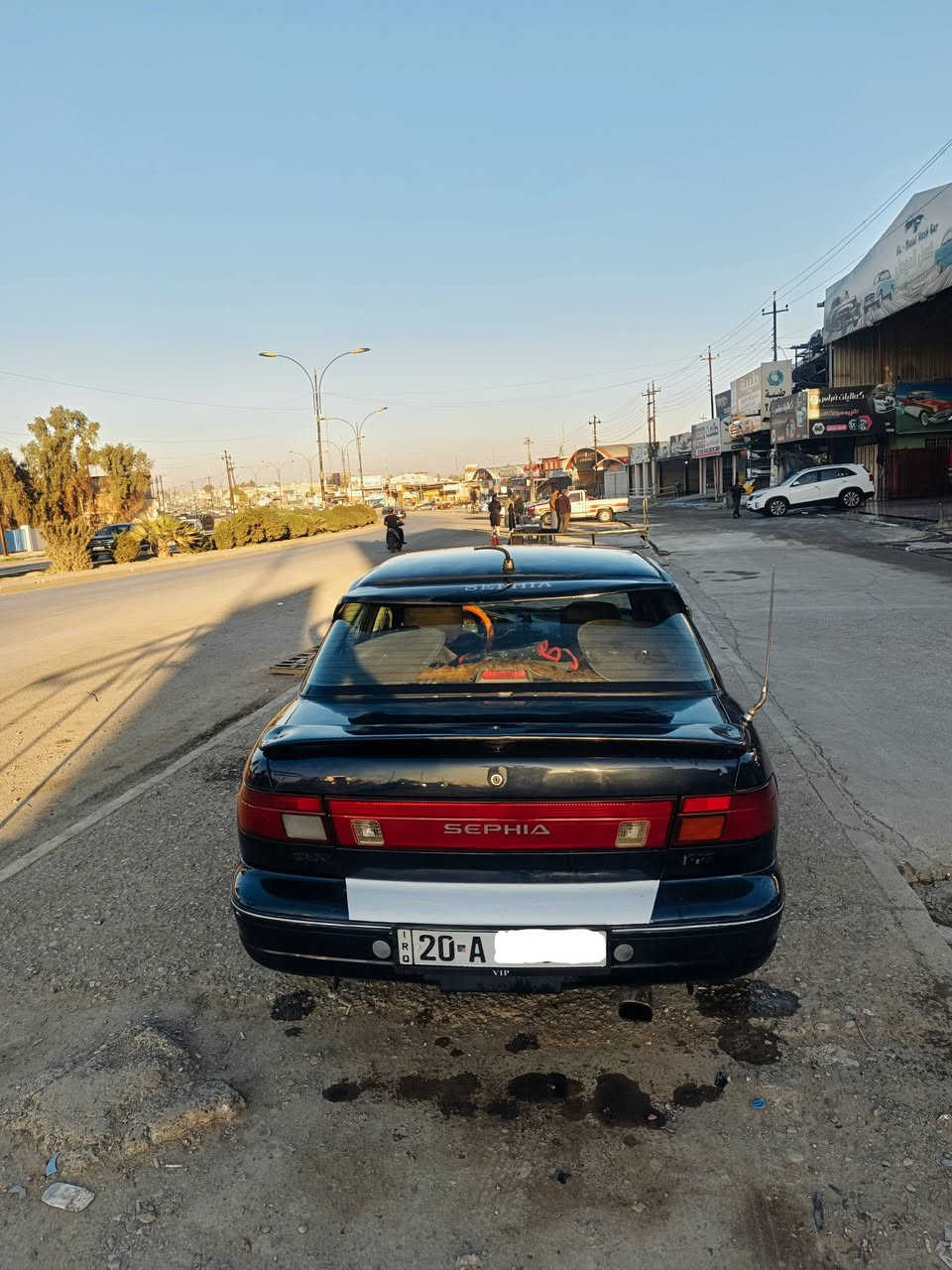 السلام عليكم سياره للبيع كيا سيفيا كوري كير عادي 
جامات كهرب
موديل 93 مصبوغه جماليه ما بيها اي ضرر رقم ديالى تريد وكاله تريد تحويل
موجود مكان السياره موصل اي استفسار اتصل على الرقم‏‪***********‬‏📞
*********** واتساب
