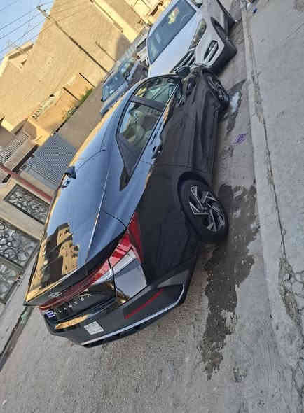 ألنترا موديل 2025 فول مواصفات مكينه 2000دوش فتحه سلايت بصمه ترحيب شاشة دجتل متصله ت٣٦٠ نضام توقف تحديد مسار تشغيل عن بعد لايت عدستين زنون نقطه عمياء كير ثلاث سرعات داخل أبيض كشنات جلد تدفئة بالكشنات وبالستيرن حادثها بالبنيد ومعدل بارد بدون قطرة صبغ السياره ليبل واحد شغل درجه اولى ايرباك ستيرن فقط منفيس بسمي السعر ١٥٥ وبيها مجال بسيط للأستفسار *********** مكاني بغداد السيدية
