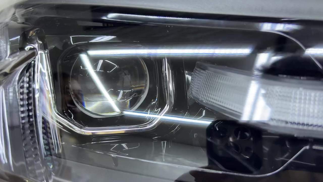 تتوفر قطع غيار تيوتا هايلوكس
***********
للحجز والاستفسار يرجى التواصل على الواتساب 

العنوان : بغداد / شارع الظلال / مركز موبس 

يتوفر توصيل الى جميع محافظات العراق
