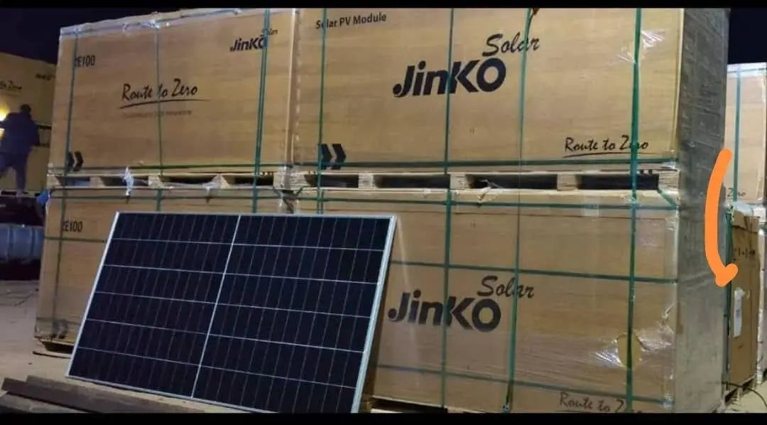 ريح نفسك من قطوعات الكهرباء متوفر لدينا الان منظومه منزليه متكامله فيها 4الواح جينكو 550 وات اثنين بطاطير 200 امبير ومحول 4كيلو التكلفه 2,8000 
طريقه الدفع التقسيط 
القصد الاول 400الف مقدمه شامله للتوصيل والترحيل والتركيب لي ضمان المنظومه وبنسبة لي باقي المبلغ تدفع كل شهر بتدفع 300الف لمده 8 شهور.             التواصل واتساب فقط 0110955837


**إذا كنت صاحب هذا الإعلان وتريد حذفه لأي سبب، رجاءا أرسل رسالة إلى الدعم الفني**