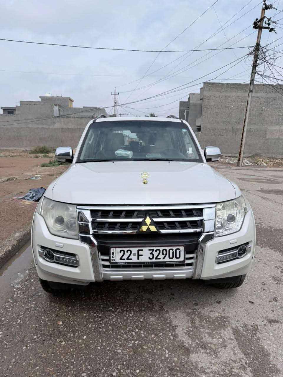 السلام عليكم باجيرو حبتور للبيع مكفوله من كل شي نضيفه السياره جدا للتواصل مع الرقم ***********
