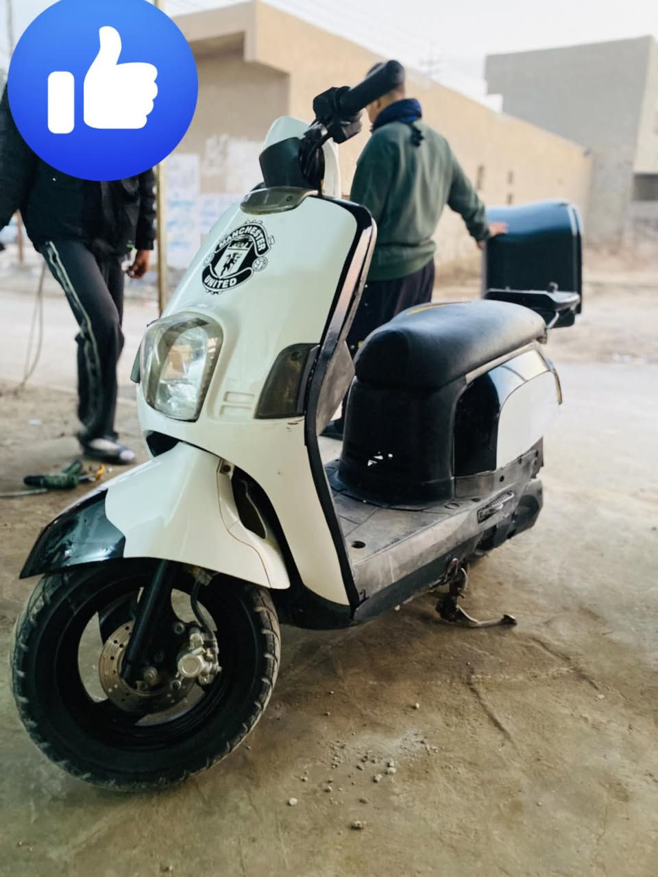 بوليس نوزل
مكفوله اي نقص 

محرك لا صوت ولا تبخير 

مال جناي 

مكان دراجه ديالئ قضاء الخالص هبهب 

سعر 550 وبيهه مجال
رقم ***********
