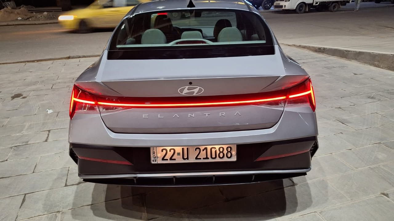 لانترة 2025 سيارة فول فتحة بصمة تشغيل بعد شاشة متصلة فول عدة الكشنات ماشية خمس تلاف*********** حادثها فقط بنيد
