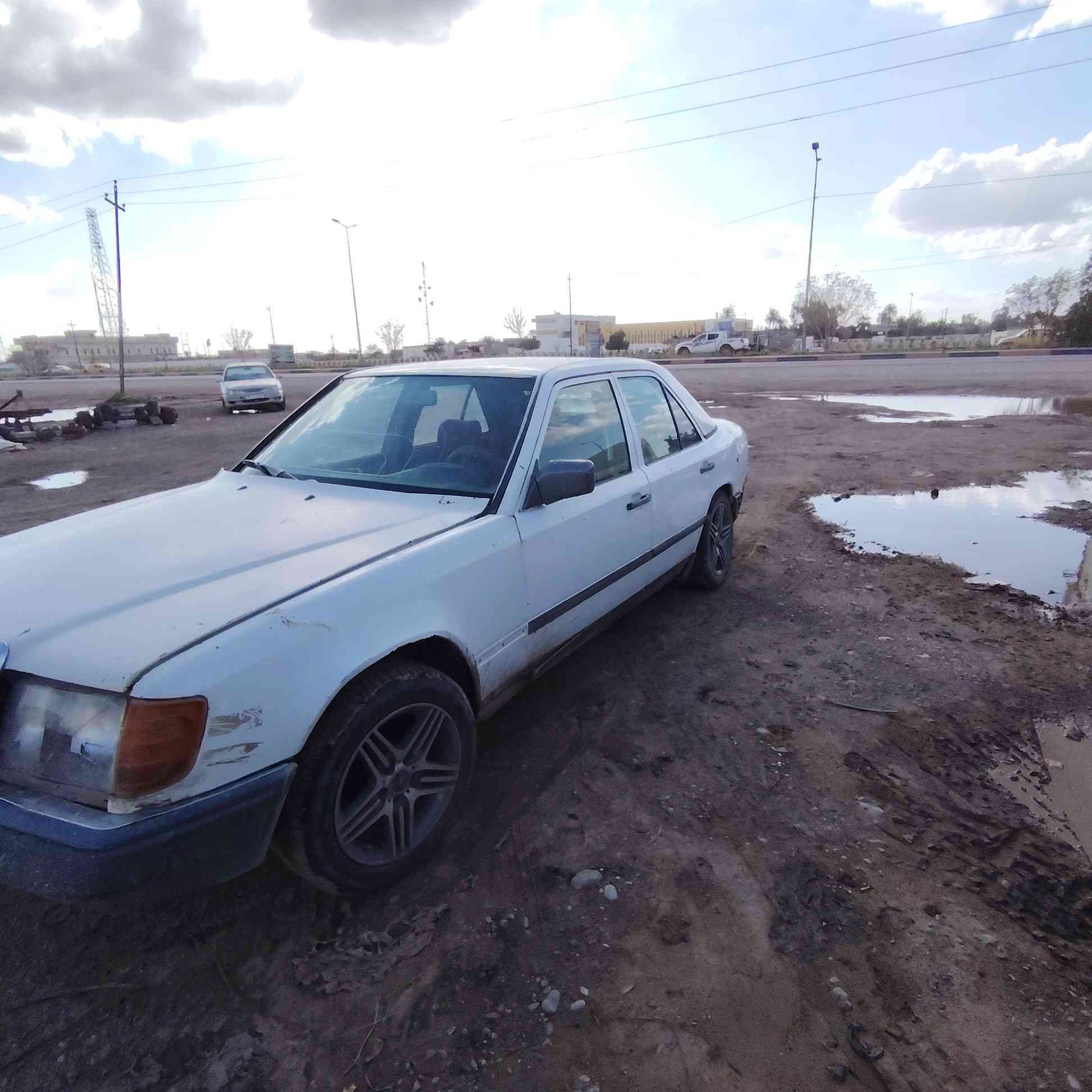 مارسيدس دب موديل 1990
سنويا مشروع وطني محرك موحور بطه ٢٥٠٠ تبريد وتدفئه
سعر 35
***********
