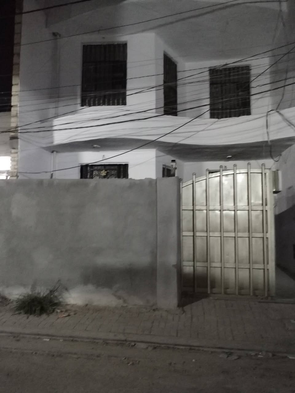 دار زراعي سند ٢٥ مساحه مساحه ١٥٠ متر بناء حديث طابقين ٣غرف نوم موقع ممتاز كافه الخدمات طويريج حي الجمعيه تفاصيل على الخاص مكتب حيدر للعقار ***********
