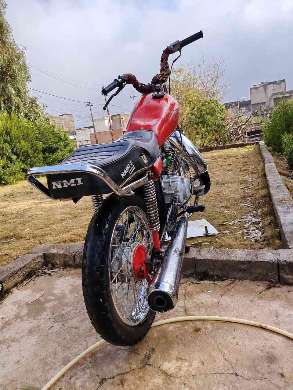 السلام وعليكم درجه البيع مديل 19 سيجي نامه شلعه ونشاط درجه مفوله برقي وحد منقصه السعر 325 بيه مجال الاستفسار ***********
