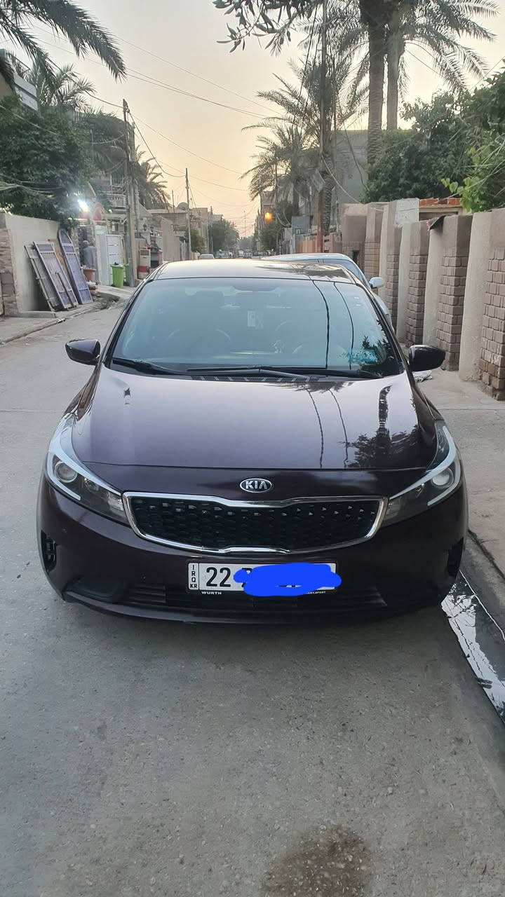 بسم الله،  يالله
سلام عليكم 👋

للبيع فقط، وبسعر مناسب جداً

كيا فورتي موديل 2017 

رقم اربيل سنوية بأسمي تاريخ النفاذ 2029 

ماشي 90000 مكينة وگير خير من الله 

تدفئة تبريد كشنات جلد، 

ضررهة جامرلغ خلف السايق والدوسات مفترة وصاعدة رصيف وطاگ بيهة ايرباك دواخل وراجع سستم كامل موجود 

السعر 110 ورقة شرط التحويل وبيهة مجال بسيط، 
مكان السيارة،  ديالى بعقوبة 

اخوان رجاءاً لحد يبخس حلال العالم يعجبك اهلاً وسهلاً ميعجب العرض والسعر هم اهلاً وسهلاً بس بلا تعليق يكسر بالحلال. 

للأستفسار *********** وغير متوفر على الفيس عذراً. 

ودمتم سالمين💐💐💐
