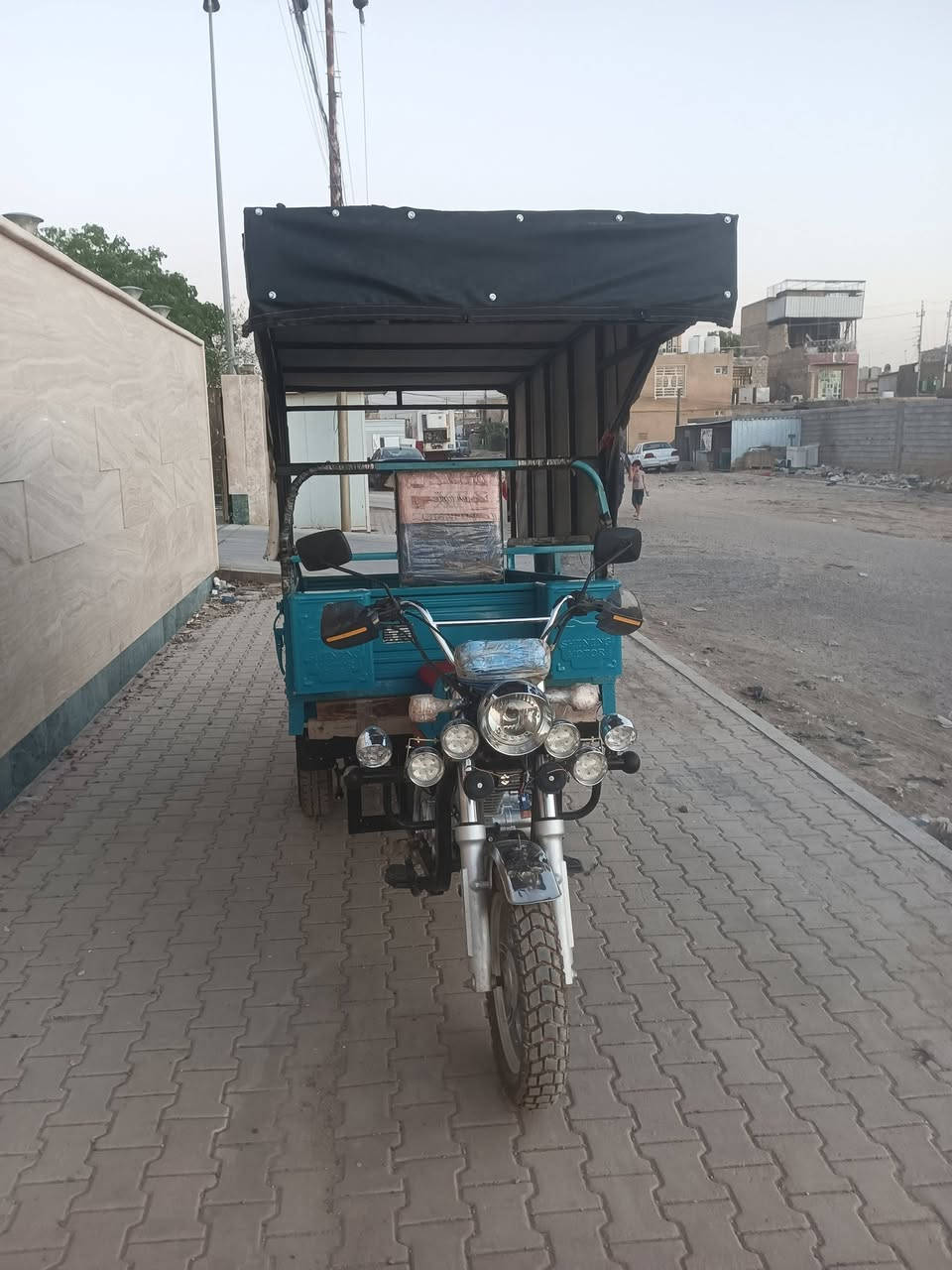 السلام عليكم ستوته موديل 2025 جديده باب اول دبل عريض ابو الختم دشبول اكتروني بدي مطرز ويل صب تاير 13 عريض محرك 150 مستخدمه شي قليل كلش اوراق كامله السعر مليونين و400 العنوان  بغداد الحسينية الراشديه  الرقم بي وتساب فقط ‏‪***********‬‏
