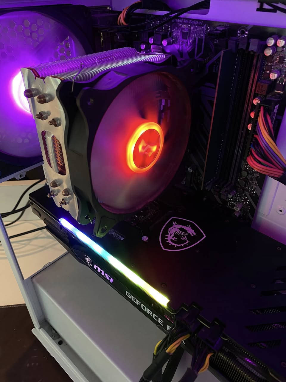 ‎1,085,000 الف دینار 

Rtx 3070 msi gaming x trio 
Ryzen 7 5700x 
MotherBoard b450 gigabyte 
Cooler 120mm air cooler 
1TB SSD 
500GB HDD
Psu 750 WATT RGB 
CASE ANTEC بدون زجاج


**إذا كنت صاحب هذا الإعلان وتريد حذفه لأي سبب، رجاءا أرسل رسالة إلى الدعم الفني**
