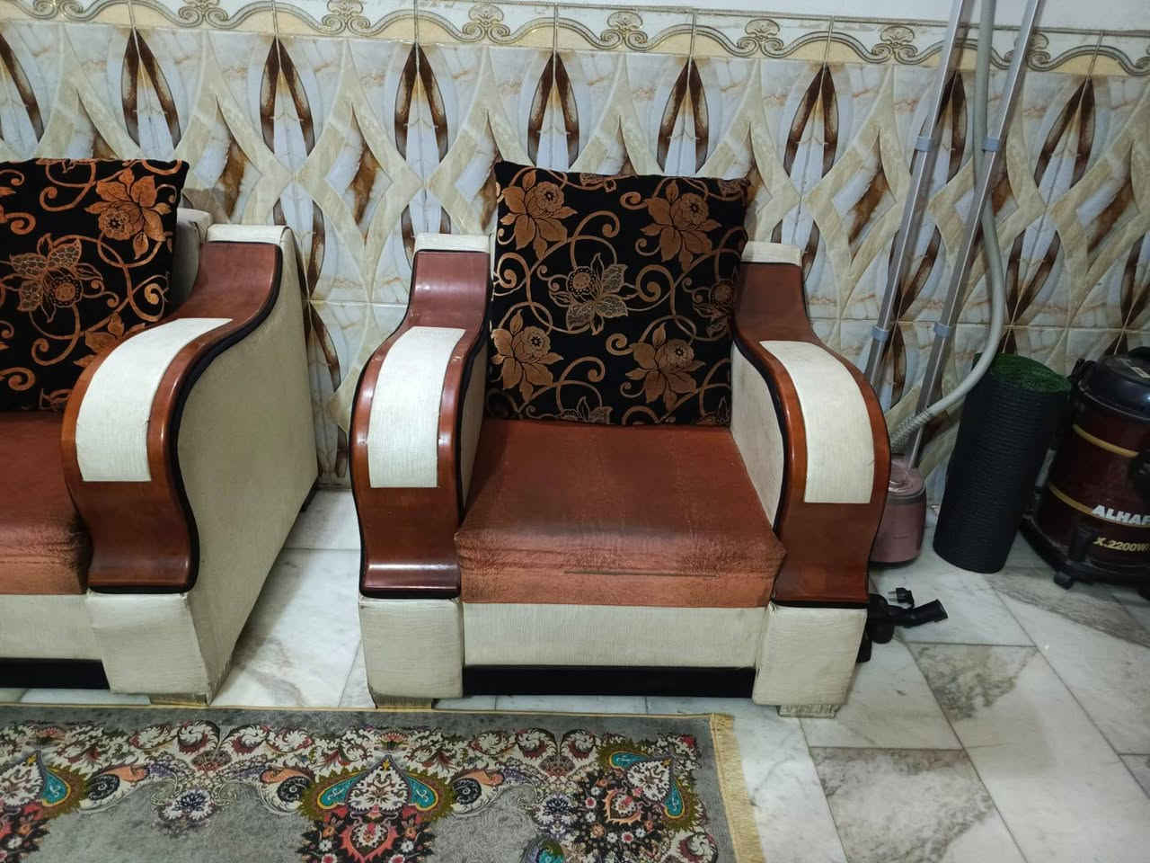 تخم للبيع بدون ضرر كامل بسعر 225 للستفسار ***********
