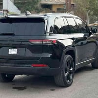 جيب ٢٠٢٣ ماشية ٣٣ بلاك توب فول عدا بانوراما ٥ راكب مكينه ٦ سلندر منفيس...