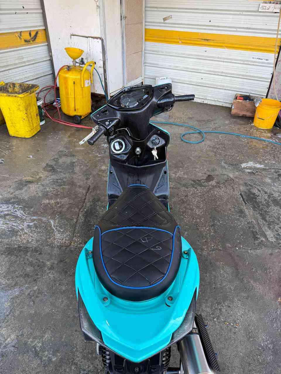 سكنس لد ياباني اي نقص مابيها مكفوله للبيع 💙
الغراض الي بيها كور SD 
صالنصه رياضي بوري عدل 
يدات بريك رياضي 
قبغ فلاوين 
فلتر شوته اصلي كوسو 
(ملاحظة) 
بدون الكلجات تنباع بيها كلاجات بلادية 
رقم صاحبها 

‭0773 139 1409‬
