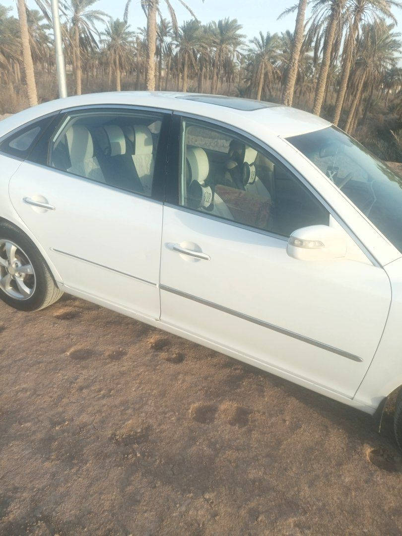 هونداي ازيرا كامل مواصفات خليجي فتحة شاير تبريد خلفي مكينة 2700موديل 2008 السيارة جاهزة فقط حدادة نص عمر السعر 90العنوان القرنة ***********
