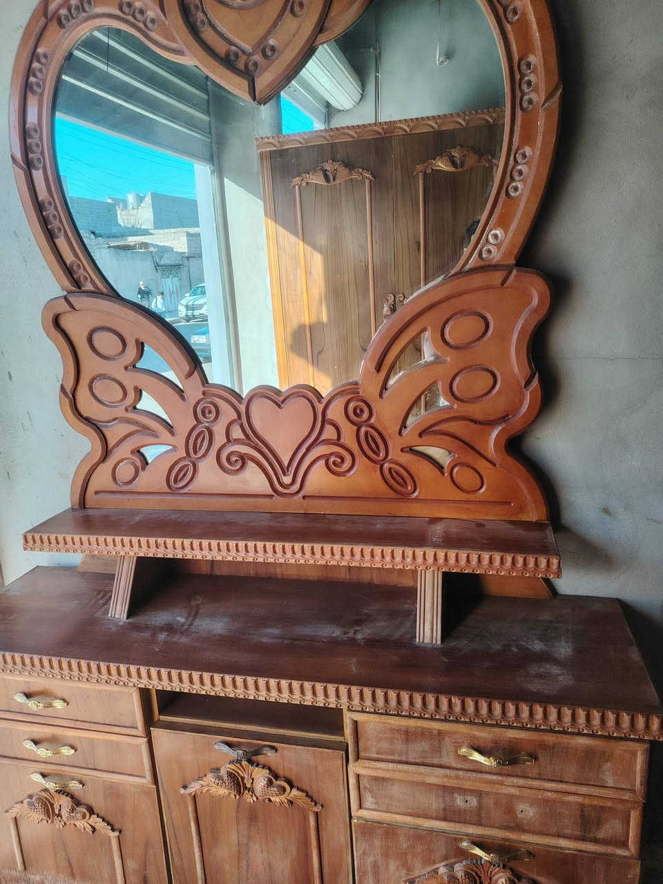 غرافه للبيع ***********
