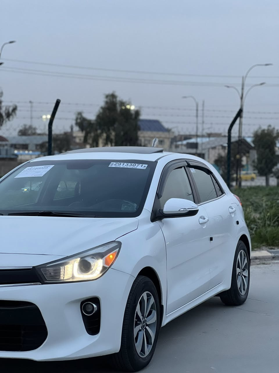 سلام عليكم
للبيع او مراوس حسب القناعة 
بسعر مناسب ✨
كيا ريو موديل 2018 ✅
سياره قطعتين صبغ بدون دواخل و بدون شواصي بشرط 
سيارة فول موصفات 
بصمة تشغيل 💫
لايت عدسة +فراشة 🦋 
اشارة بل مراية 💫
بك لايت LED ✅
كشنات تدفئة ✅
ستيرن تدفئة ✅
سلايد ( فتحة سقف ) 
كشنات جلد بل كامل 
مكينا 1600 
رقم نينوى جديد ✅
مكان سياره موصل حي تأميم فرع المحطة مكتب الاسطورة *********** + واتساب
