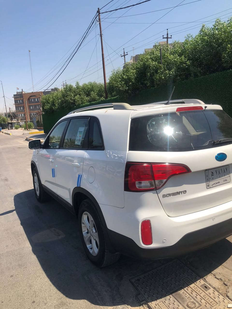 كيا سورنتو موديل ١٥ خليجي محرك ٤ سلندر دوش ٧ راكب تبريد قطعتين السياره كفاله عامه مكينه وكير ع شركه ما مفتوح فقط بيها صبغ با الحافه مال جاملغ شي قليل سعرها ١٤٥ 
***********
