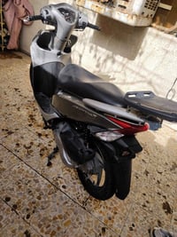 دراجة هوندا ١٤٠ ب٧٥٠ بيه مجال قليل المكان كريعات قرب قائم مقام الرقم ل...