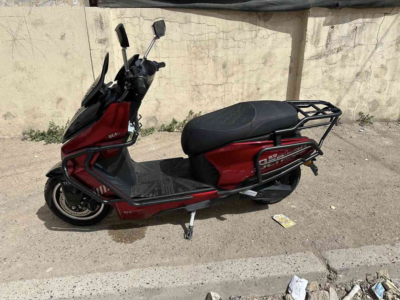 فضائي ماركة بينيج البينباو ماكس برو
الدراجة تجي بطارية ٦ مسطرة ٣٨ امبير تنطيك بالشحنة الوحدة اكثر من٨٠ كيلو متر 
ملف 2000 سبورت اربع سرع 
الدراجة تجي بسستم لد ال يدي من الخلف ومن الامام

 والشاشة تجي  LCD من النوع الكبير  وهايه الشاشة هيه اكبر شاشة تجي بالدراجات الشحن 

يجي بيها دسك امامي وخلفي ومو اي دسك اكيد من ماركة بنبو المعروفة بالدسكات

 مواصفات لا تعد ولا تحصى

 بيها ماشية ٥ الف كيلو متر بعدها زيرو قبل ٣ اشهر ماخذها 

تجي وتفحص مكفولة من التاير الامامي للتاير الخلفي 

 نقصها ستاند تعليك فقط لا غير لان من جبتها جانو ممخلين ستاند تعليك واني ما احتاجه

سعرها مليون و١٠٠ وبيها مجال للطيبين 

عنواني / بغداد -حي اور 

رقم / ***********
