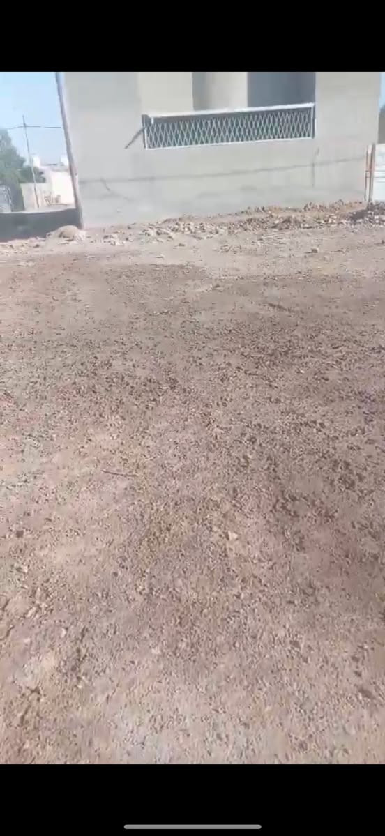 السلام عليكم قطعه ارض للبيع مستعجل
مساحه 100 متر واجه عشرا ونزالها عشرا كامله مجاري ومي وكهرباء  ومدفونه كامله وجدا قريبه ع الشارع ابو علي  والمشروع  سعرها 13 مليون بغداد / سبع قصور/ شارع ابو علي 
الرقم / ‭0774 016 0525‬
الواتساب / ‭+964 750 760 9608
