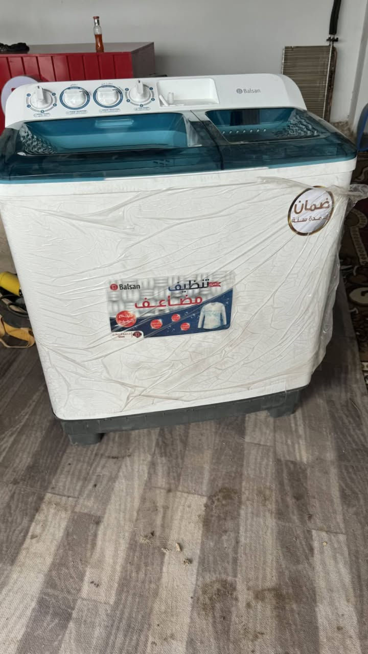 السلام عليكم غسالات بيهن ضرر بسيط بل كفر الخارجي سو تحميل بيهن ضمان سنه بعدهن جدد بل كارتون  عدد 2 جدد غير مستخدم سعر ال 14 كيلو 225 
وال 11 كيلو 175 
مع ضرر بسيط اسفل الرجل بسس سوء التحميل مع ضمان سنه من تاريخ البيع عنوان  بابل قضاء القاسم الرقم ***********
