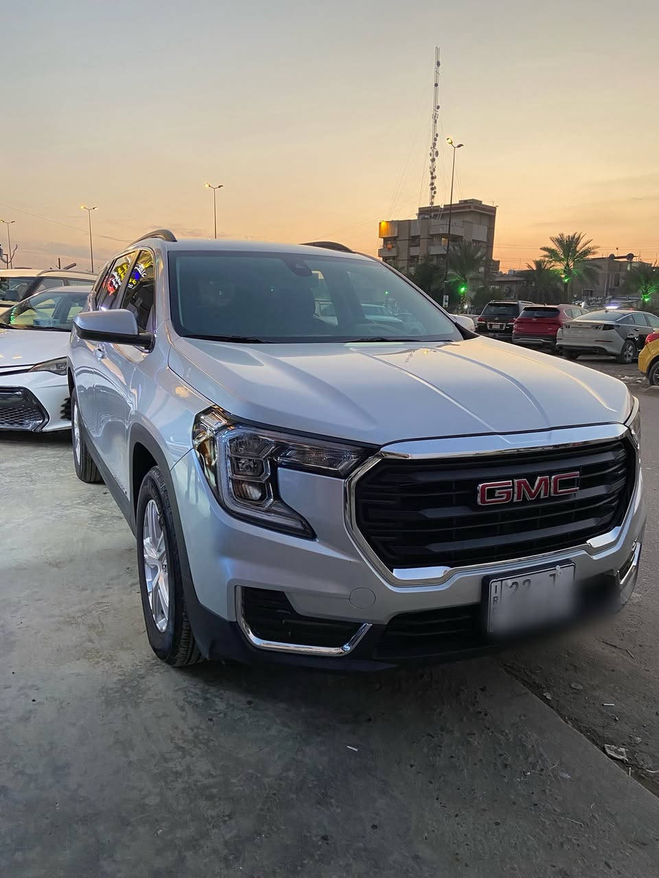 ♛ GMC TERRAIN ♛ SLE 2022
جمسي تيران

حادث السيارة جداً بسيط قبق جنطة وتم تعديلة

سنة الصنع : 2022

عداد المسافة : 40 

 حجم المحرك : 1.5 توربو 

4 سلندر 

كير دگم من 9 سرعات 

5 بصمات + بصمة تشغيل 

تشغيل عن بعد 

نظام ابل كار بلاي + اندرويد اوتو 

تنبيه خروج عن المسار 

مثبت سرعة 

تدفئة كشنات 

وضعية القيادة في الطرق الوعرة 

رادار امامي وتحذير قبل التصادم 

شاشة حجم 8

مصابيح امامية وخلفية LED 

LED نهاري 

نظام ABS 

سايد بريك بصمة 

تبريد قطعتين 

مواصفاتها المعروفة لفئة SLE 

سيارة جديدة وجاهزة على وضع الشركة رقم اربيل الدولي 

عنوان. السيارة بغداد / الكاظمية 

سعر السيارة 200 وبيها مجال

تقاصيل اكثر الاتصال على الرقم ***********
