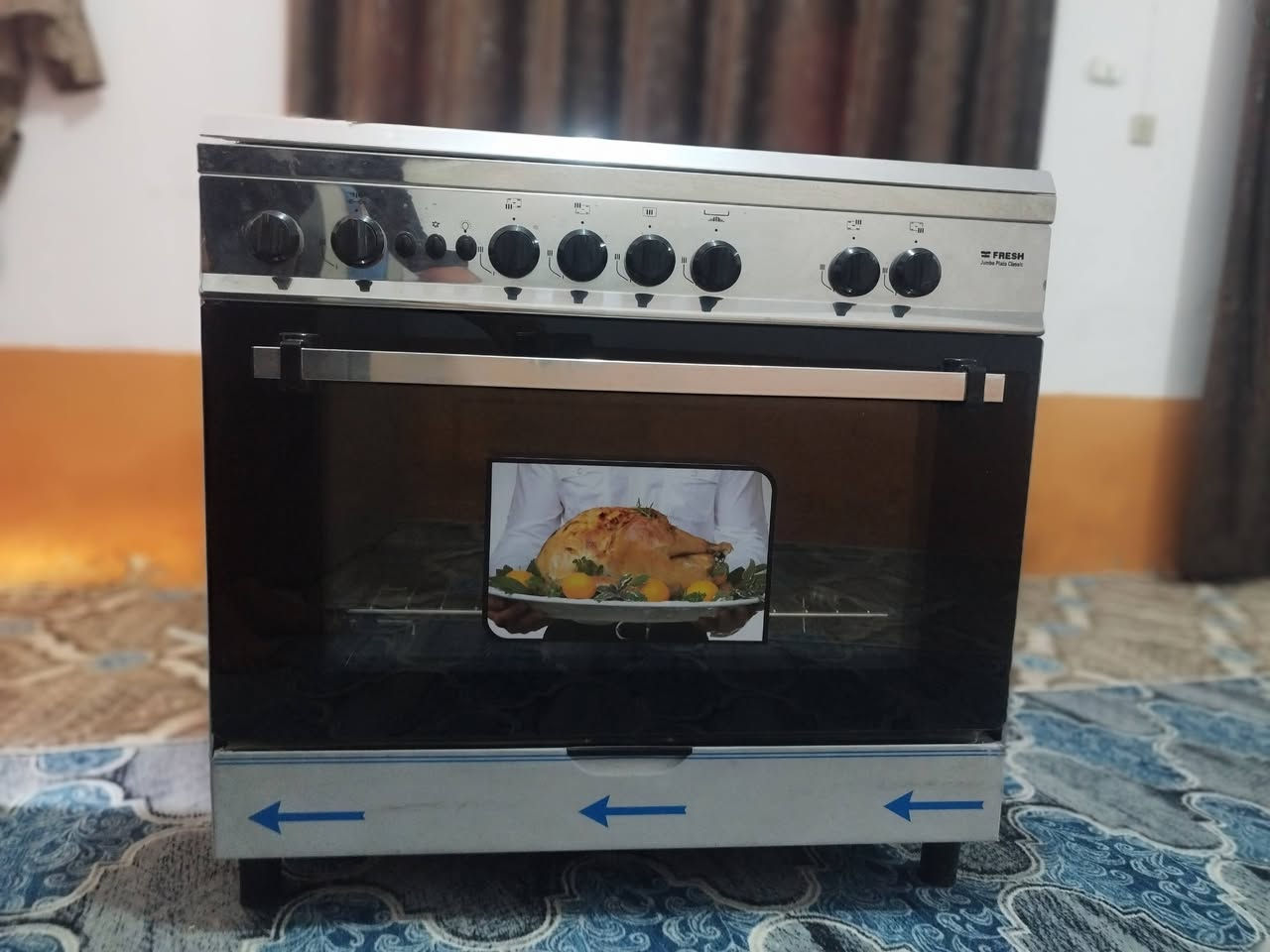 طباخ فرش جديد ما مستخدم طباخ منضدي جديد كذالك ما مستخدم للبيع والشراي يتصل عله هاذه الرقم***********
