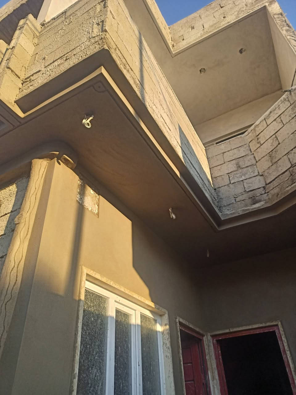 لبخ سمنت مالج كامل 1750 النص مالج 1250 الشربت داخل البيت 500حالين متفرق حالين ***********
