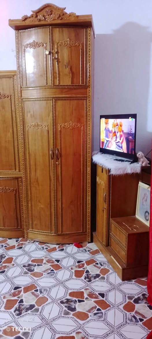 غزرفه 8قطع مستعمله سنه ونص كله نفخ جبته اول ما نزل موديله صارت عليه ب 2ونص بنسبه لسعره مناسب اريد اشيل واريد ابيعه اتصل ع رقمي ودلل ***********
