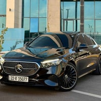 Mercedes Benz E Class 2024 ‎وكاله كفاله عامه  موصفات  1. بانوراما  2. ...