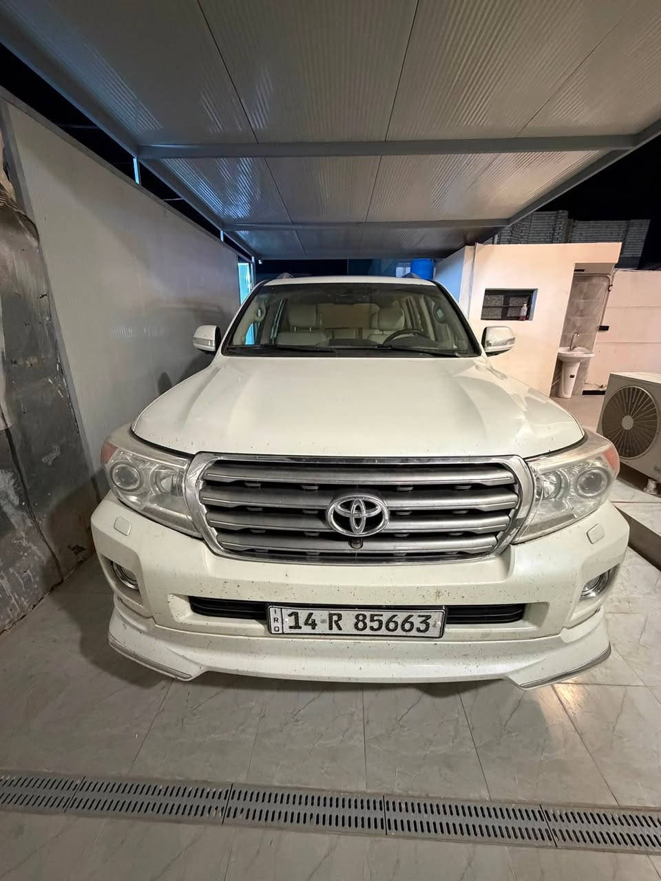 للبيع لاندكروز vxr
موديل ١٣
السياره جديده و مكفوله 
السعر ٣٦٥ وبيه مجال
للاستفسار

‭***********‬

