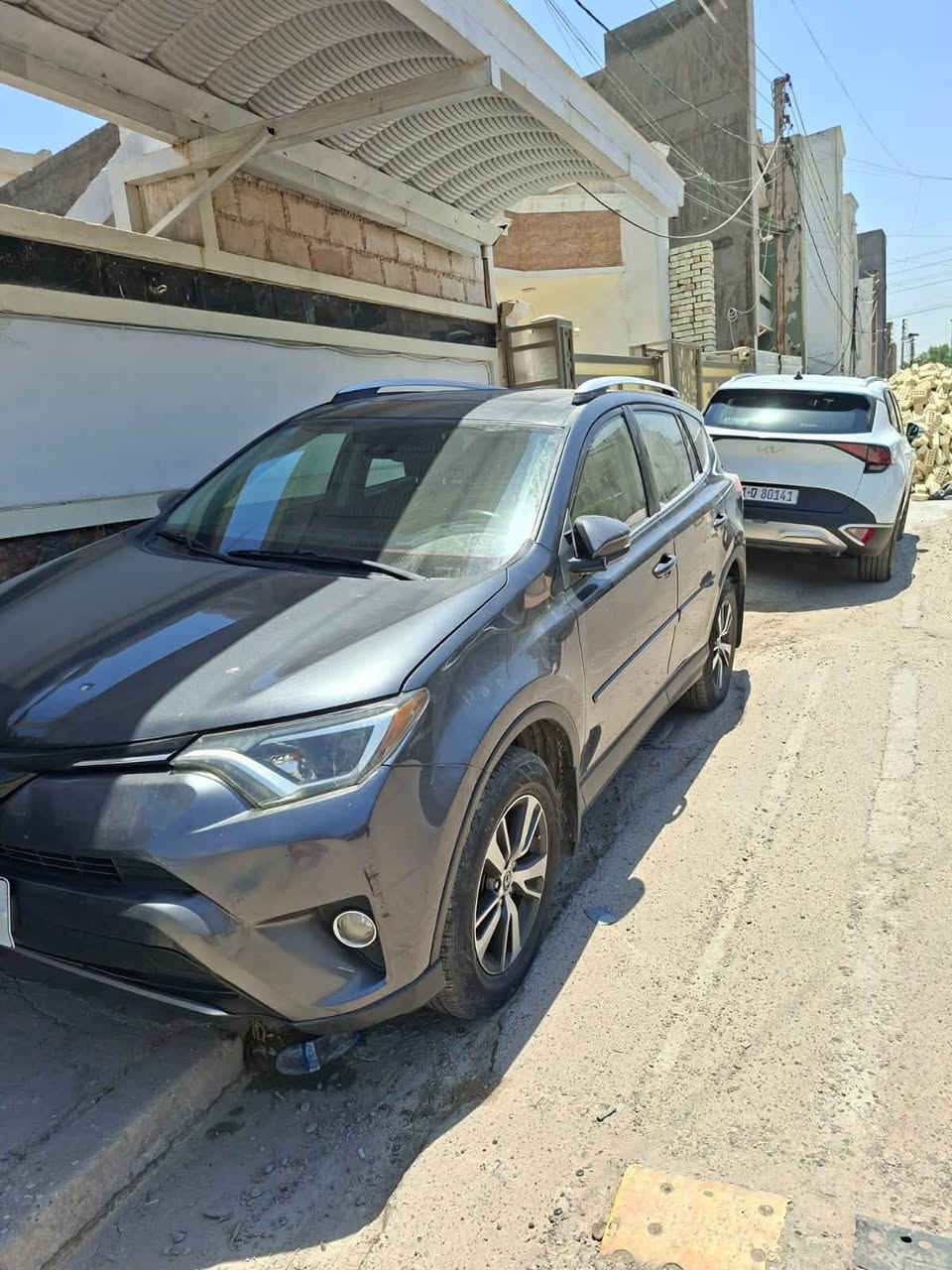 سلام عليكم سيارة راف فور موديل ٢٠١٨ امريكي ماشية ٦٧ فول موصفات Xle  رقم بغداد سيارة جديدة السعر المطلوب ١٦٠ ورقة بي مجال رقم *********** وتساب مكان سيارة بغداد
