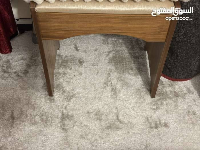 غرفه تركي ملكي نضيفه جدا ماركه وخشب راقي 
سعره مناسب جدا بسبب الانتقال السعر 550
مكانهة العامريه الشراي يدزلي طلب او يراسلني واتساب 
***********
