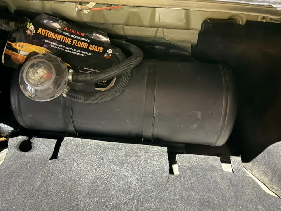 النترا 2010 خليجي منضومة غاز 
السعر 100
 سقف تكم شواصي شرط
بيها قاعده دبل امامي مبدله فقط
هزة وسنويه جديد شرط التحويل هيئه غرامه صفر السياره
محرك گير جدد ما كصة 
محرك 1600 دكشن عالي كامره وشاشة وحساسات اربعه دسك اشاير بالمري تبريد ثلج 
طخم امامي خلفي جديد طخم تايرات جديد  دوشمه كشنات وارضيه جلد 
المكان الموصل سومر 
***********
