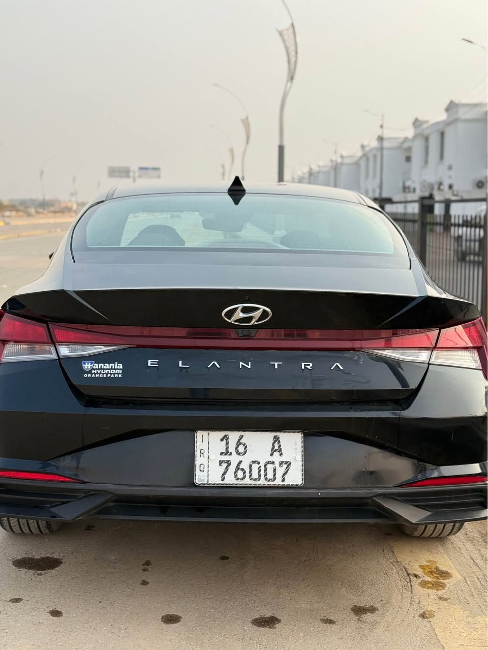 السلام عليكم النترا 2023 للبيع وارد امريكي رقم معوقين أنطيك وكالة عامه فول موصفات عدا الفتحة 
1-قيادة ذاتية 
2-رادارات جانبية 
3-نقطة عمياء 
4-بصمه ابواب 
5-بصمه جنطه 
وبعد اكثر موصفات بيها 
السعر المطلوب 138 بيها مجال 
مكان السيارة الديوانية 
رقم الهاتف 
*********** Singapore
