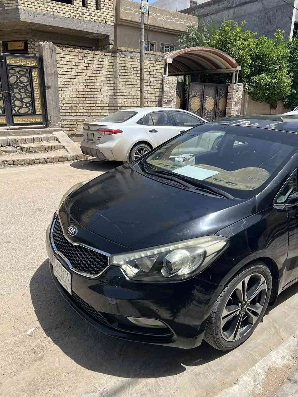 السلام عليكم سيراتو2013 خليجي محرك1600 دوش المرغوب فول مواصفات تحكمات ستيرن وفتحه السياره كير ومحرك وتبريد ثلج وخير من الله مبدل بيها جنطه  والباب الخلفيه يحتاجلها تعديل مكاني بغداد السعر83 وبيها مجال


**إذا كنت صاحب هذا الإعلان وتريد حذفه لأي سبب، رجاءا أرسل رسالة إلى الدعم الفني**