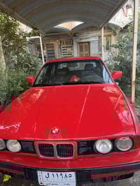 ١٩٩٢ موديلBMW 525  رقم مميز اوتماتك مسكر تخم تاير جديد ابولو تاير مول ...