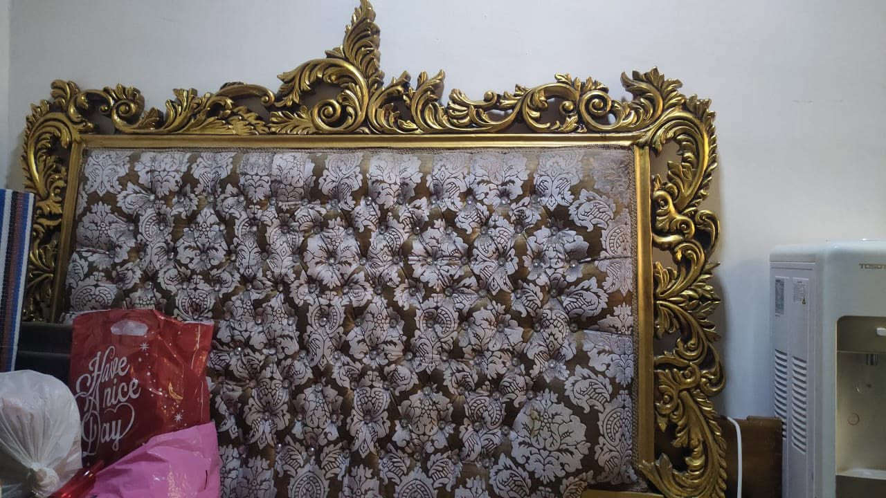غراض للبيع
العنوان / كاني كردا  الشارع السايدين مقابل المدرسه التركيه 
رقم موبايل ***********
***********
