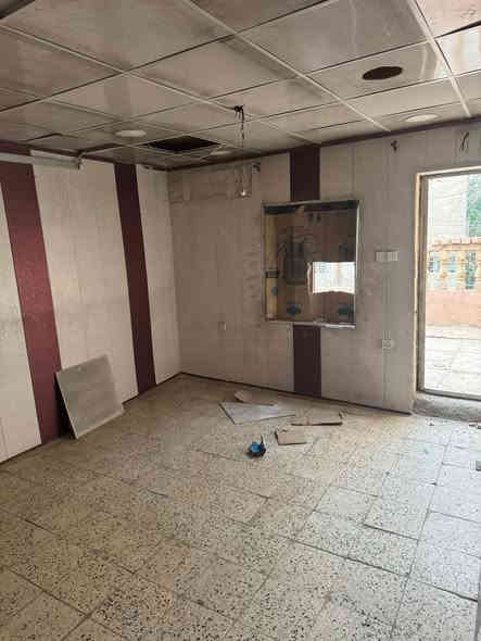 مشتمل للاجار الشعب قرب سوك شلال ٨٠ متر غرفتين نوم 

مع خدمات واستقبال السعر ٤٠٠ قفل 

معروض بمكتب الكناني***********
