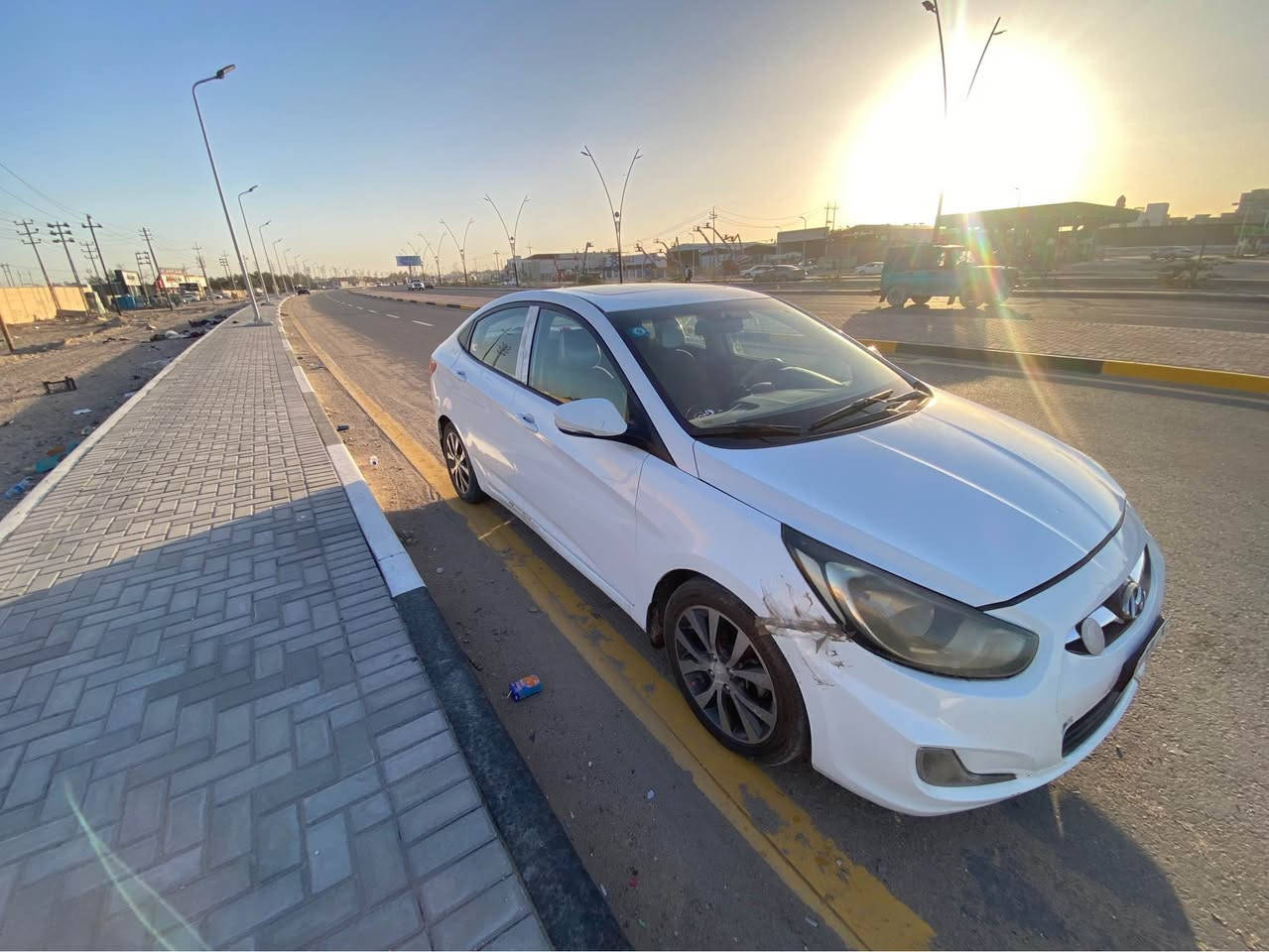 اكسنت 2015 وارد خليجي. مكينه 1600 دوش 
بيها رشتين صبغ  
ودوسه بيها خسفه  
*********** الزبير, البصرة
