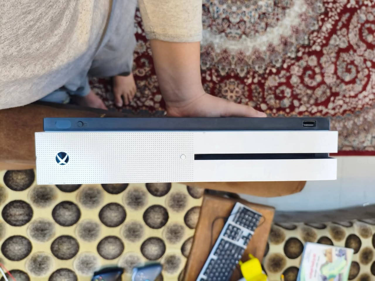 السلام عليكم ❤️‍🔥 Xbox one s للبيع جهاز ما  مفتوح لك ستيكر جهاز نضيف  كامل ملحقاته اضافه الئ يده اضافيه السعر 150 😍 العنوان النجف الأشرف حي الجامعه شارع المدارس (شارع المستوصف) ويوجد خدمه توصيل .


**إذا كنت صاحب هذا الإعلان وتريد حذفه لأي سبب، رجاءا أرسل رسالة إلى الدعم الفني**