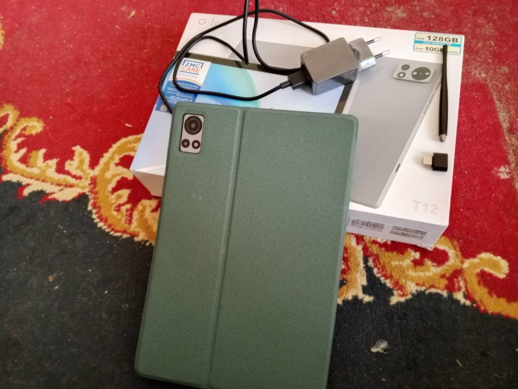 السلام عليكم
ايباد 
T12
ذاكرء 128
بعدء كرتون بعدء مامستخدم 
مكاني سماوءمركز 
سعر 150 
للتواصل ‏‪***********‬‏
