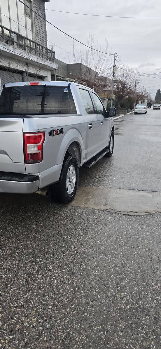 فورد f150 
مۆدیل 2018🗳⚫

سەنەوی تازە تا 2030 
8  بستۆن 
10 گێڕ  و گێڕ لەسەر سکوان 
5 مۆد لێخوڕین normal+tow haul+snow/wet+eco+sport💯☁
دەبڵ ئەکسل 
بۆدی کورت 
75  هەزار  ڕۆیشتوە 
کامێرا و شاشە بجوک 
تەحدید سورعە 
کۆدی دەرگا 
گێڕ و مەکینە و ئەکسل بەشەرت 
بێ دەعام و لێدراوی تەنها بەهۆی تێکچونی ڕەنگی بۆنید لەسەر ساغی بۆیاخ کراوەتەوە  تایە و باتری وفلنجە و بانسی نوێ بێ مەسروف: 
بۆزانیاری زیاتر پەیوەنیکەن بەم زمارەوە:***********📠🏷

فورت.F150للبیع و مراوس ..***********📠🏷 حلبجة, السليمانية
