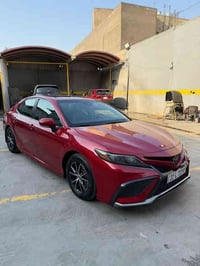 كامري موديل 2022 فول مواصفات صبغ جاملغ و بابتين جهة الصدر  مواصفات بصم...