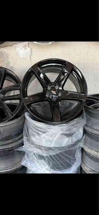 هل تبحث عن أفضل إطارات والويل كبات لسيارتك؟  زورونا في [خدمات دبي] حيث...