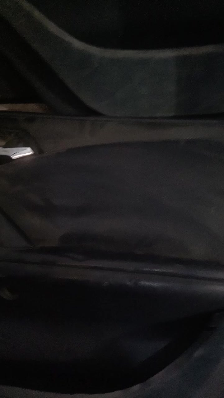 للبيع اغراض مال مرسيدس
***********
