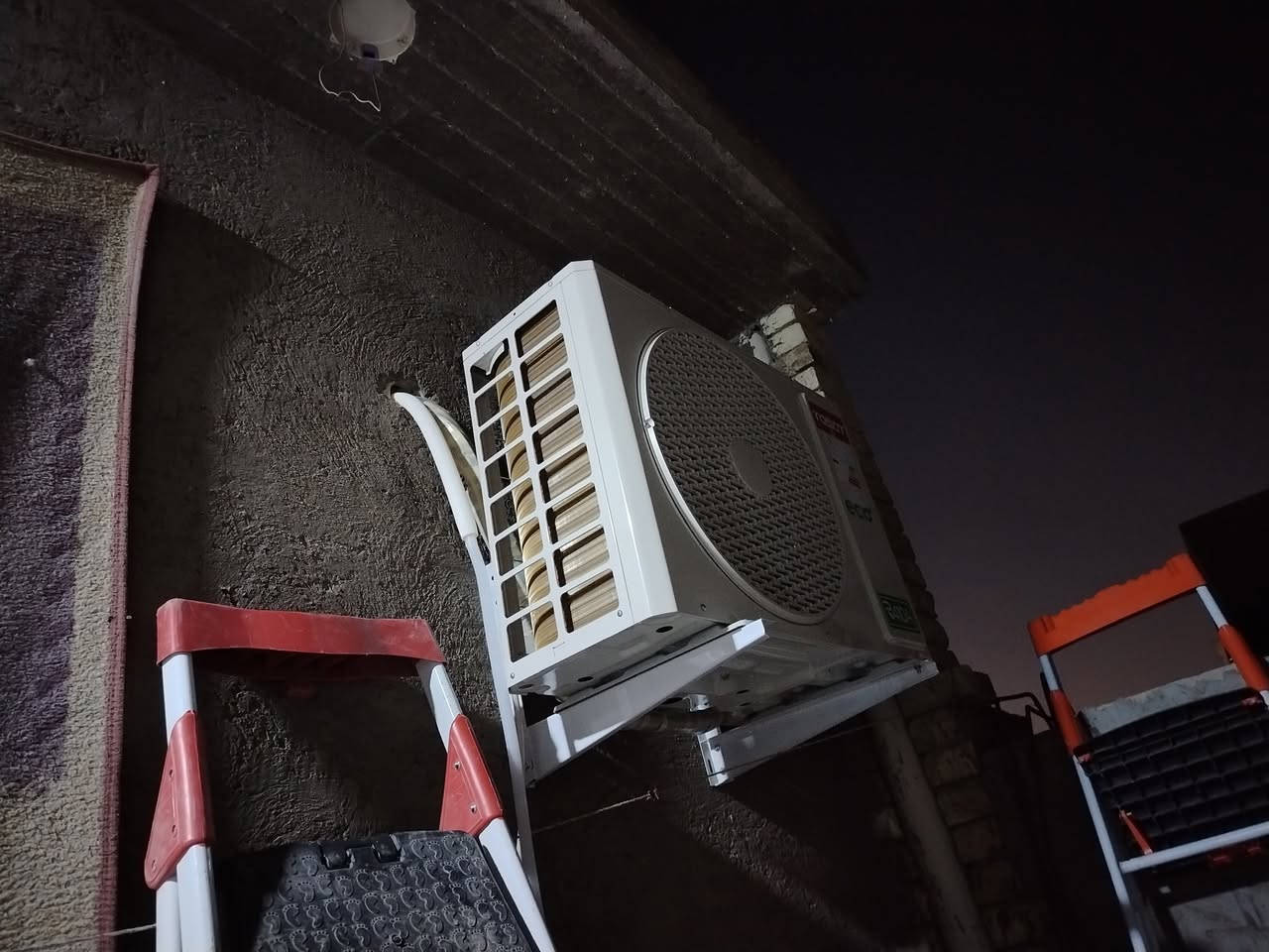 خدمات سيد جلال للتبريد والتكيف *********** شد وصيانت السبالت والمكيفات والثلاجات والمجمدات والغسالات صيانه موقعيه معا ضمان في العمل شحن غاز تبديل ضواقط عمل بوردات كهرباء المنازل وصيانت كهرباء المنزل في بغداد الكرخ والرصافه ماعليك تتصل او تراسل الصفحه
