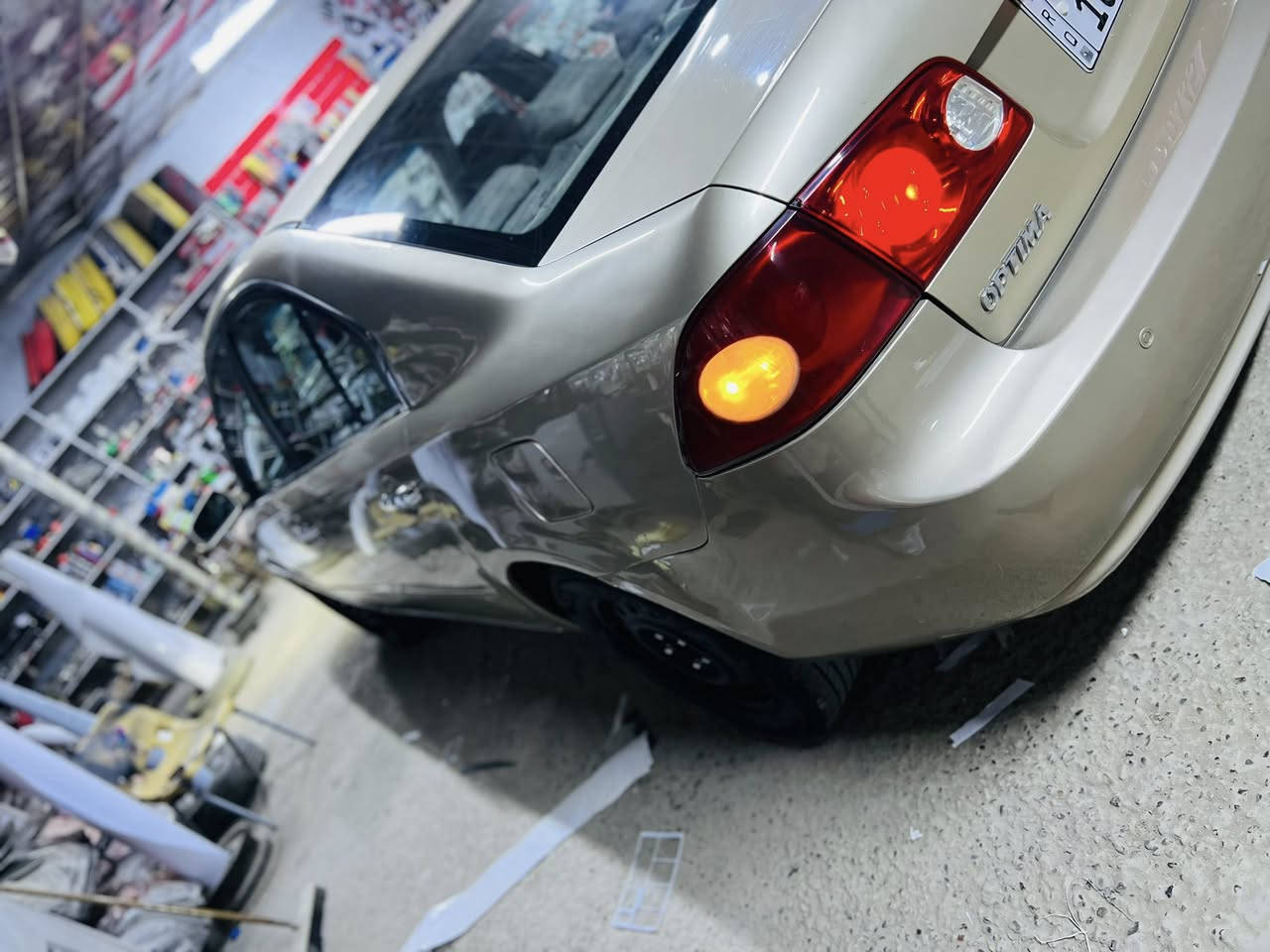 السلام عليكم
ما متواجد ع الفيس 
اوبتما 2008 امريكي 
مكينه 2004 
كير ومكينة مكفولات 
تبريد وتدفئة مكفول 
حدادية 100‎%‎ 
داخلها 99‎%‎ 
حادثها جاملغ امامي جهة الصدر 
بيها مكانات صبغ اصر جراد ابيع حزام 
تخم تاير جديد 
رقم بغداد باسمي تحويل مباشر 
شراي اتصل ما متواجد ع الفيس 
مكاني بابل سدة الهندية 
***********
