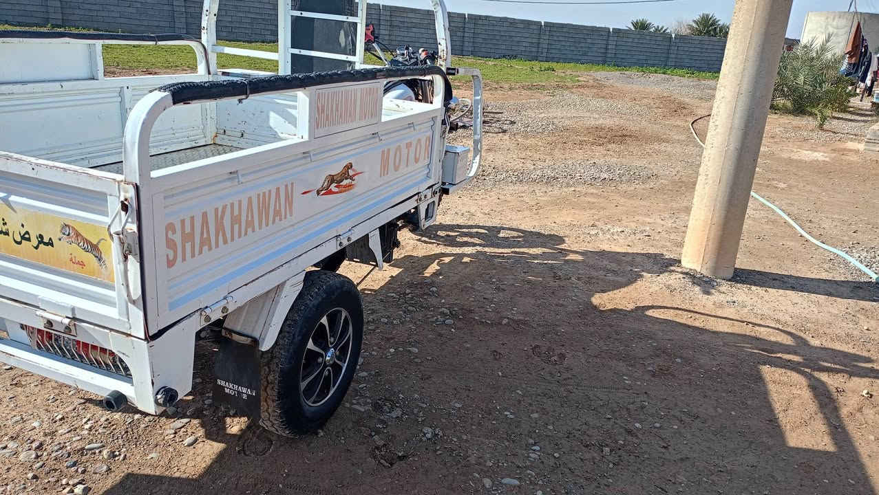 السلام عليكم ورحمة الله وبركاتة  للبيع
ستوته شاخوان فحل عالي عقد اصفر وبليته موجودات موديل 22 خاص ماجاوب للاستفسار اتصل *********** مكلف
