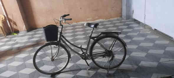 مكلفة بالنشر سلام 
باسكل عدد ثنين بالة شغال كامل بس نازل تايرات مالتة اريدة مرواس موطور شحن  ‎0773 237 0987
